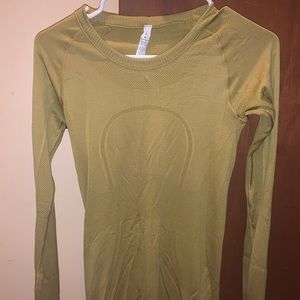 Lululemon Swiftly Tech Long Sleeve Shirt
